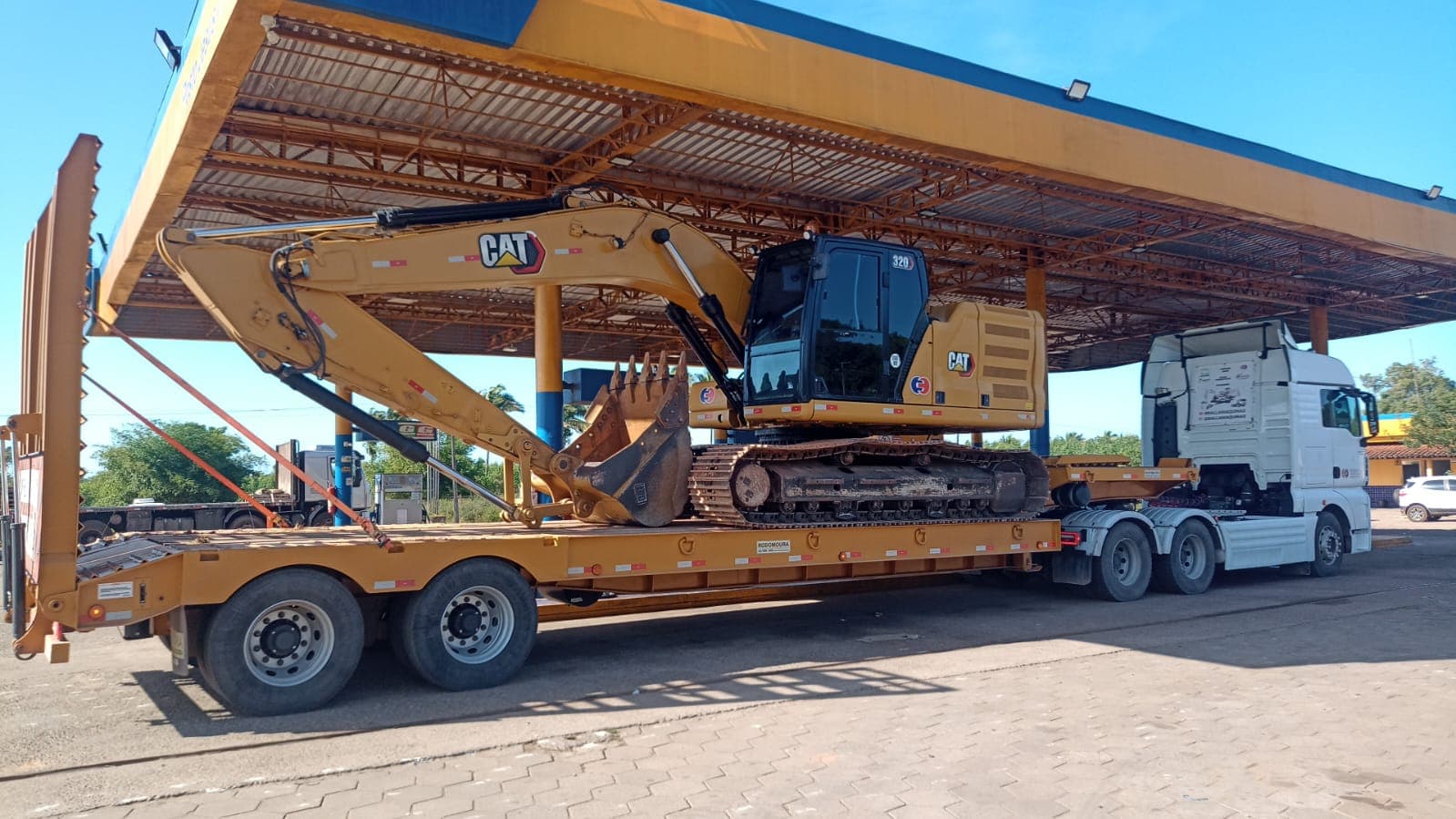 Transporte de Equipamentos Pesados